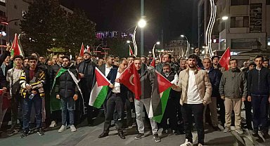 Onlarca kişi Gazze'ye destek sloganlarıyla caddeyi inletti