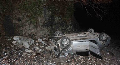 Ordu'da otomobil uçurumdan kumsala düştü: 4 yaralı