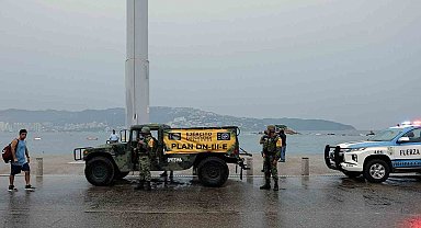 Otis Kasırgası'nın vurduğu Meksika'da 27 kişi öldü