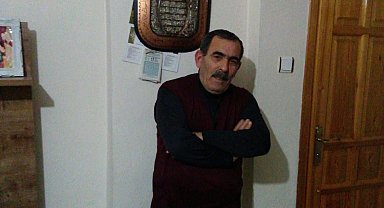 Otobüs beklerken kavga eden iki yolcu aynı anda kalp krizi geçirdi