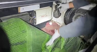 Otomobilin arka koltuğuna zulalanmış eroin ele geçirildi