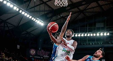 P. Karşıyaka, evinde 2'de 2 yaptı