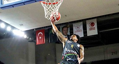 Petkimsporlu David Efianayi, haftanın 5'ine seçildi