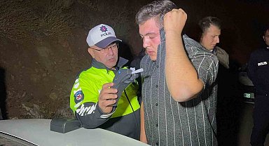 Polisi peşine taktı, yakalanınca "Yanlış yapıyorsun abi" dedi