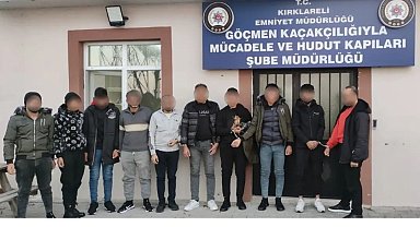 Polisten kaçan araçtan 10 kaçak çıktı