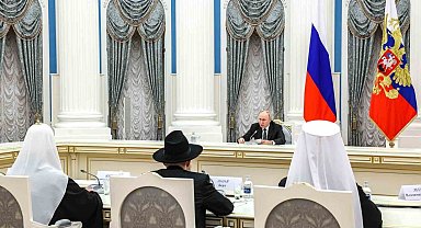 Putin: "Orta Doğu'da uzun vadeli, temel bir çözümün ve barışın anahtarı Filistin ve İsrail olmak üzere iki bağımsız ve egemen devletin kurulması"