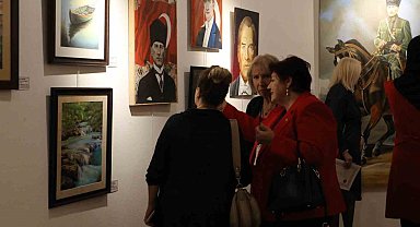 "Cumhuriyet ve Biz" sergisi sanatseverlerin beğenisine sunuldu