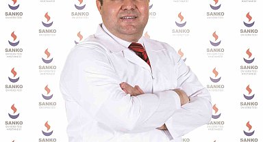 "Geçmeyen boğaz ağrısı, birçok hastalığın habercisi olabilir"