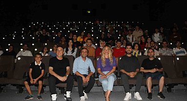 "Kalp Estetiği" film oyuncuları Diyarbakır'da izleyici ile buluştu