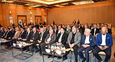 "Türkiye Yüzyılı'nda Tekstilin Geleceği" konuşuldu