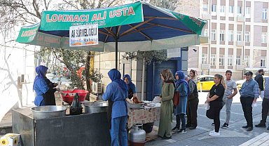 Rahmetli Gazeteci Ali Sürmelioğlu lokma hayrı ile anıldı