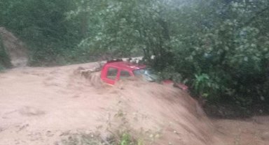 Rize'nin Ardeşen ilçesinde şiddetli yağış