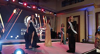 Runway Model Universe güzellik yarışmasında Filistin bayraklı yarışmacı geceye damga vurdu