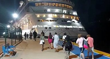 Rus turistleri taşıyan kruvaziyer gemi 27. kez Amasra'da