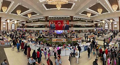 Şahinbey Belediyesi'nin kitap fuarına rekor katılım