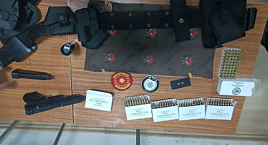 Sahte istihbaratçı kıskıvrak yakaladı