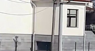 Sakarya'da gençlerin tekme tokat kavgası kamerada