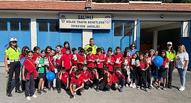 Salihli Bölge Trafik Amirliği öğrencileri ağırladı