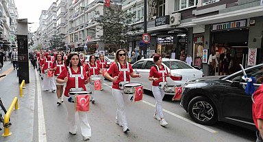 Samsun'da 'Önlemini Al Sevdiklerinle Kal' farkındalık yürüyüşü