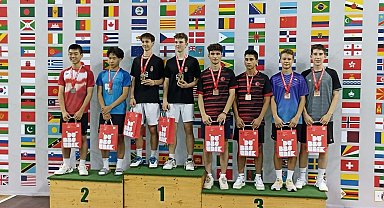 Samsunlu sporcular şehre madalyalarla döndü