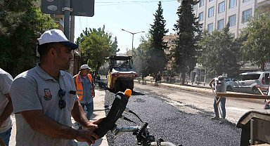 Şanlıurfa'da asfaltlama çalışmaları sürüyor