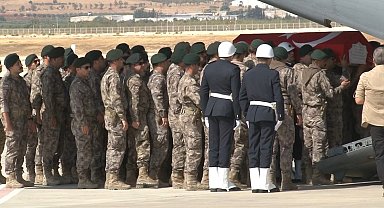 Şehit özel harekat polisinin naaşı memleketine uğurlandı