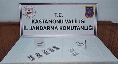 Sentetik ecza hap ile yakalanan iki kişi gözaltına alındı