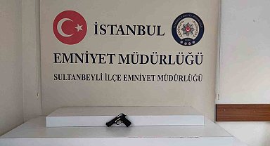 Seyir halindeki araçtan havaya ateş açan şahıs yakalandı