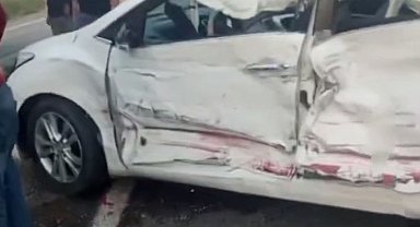 Siirt'te otomobil ile tır çarpıştı: 1 yaralı