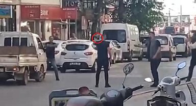 Silahla tehditler savuran kişiyi polis böyle gözaltına aldı