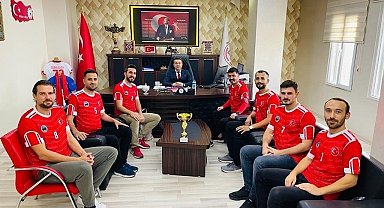 Silopi voleybol takımı bölge finallerine yükseldi
