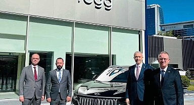 Simav Belediyesinin yeni makam aracı Türkiye'nin yerli otomobili Togg oldu