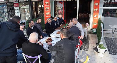 Simitler zabıtadan çaylar esnaftan