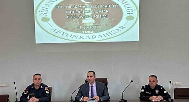 Sinanpaşa'da muhtarlara eğitim verildi