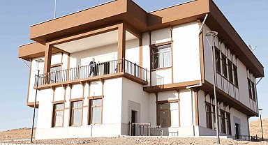 Sincan Belediye Başkanı Ercan, Polatlar Köy Konağı'nı inceledi