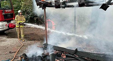 Sındırgı'da mahalle fırını yandı