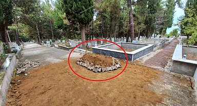 Sinop'ta fıkra gibi olay: Eski belediye çalışanını yola defnettiler