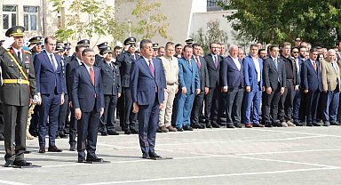 Şırnak'ta Cumhuriyet'in 10'üncü yıl kutlamaları başladı