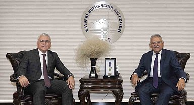 Sivas Valisi Şimşek'ten Başkan Büyükkılıç'a ziyaret