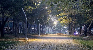 Sivaslıların uğrak noktasında renk cümbüşü yaşanıyor