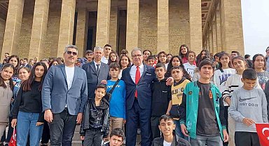 Söke Ticaret Borsası öğrencileri Anıtkabir'e götürdü