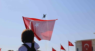 SOLOTÜRK, Elazığ'ı selamladı