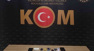 Sürücü kursu sınavına düzenekle giren şahıslar yakalandı