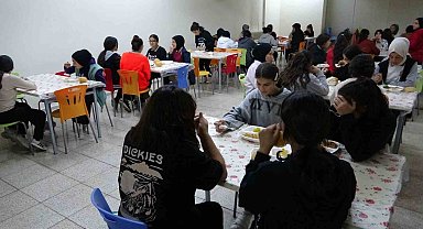 Taşımalı öğrencilere sıcak yemek hizmeti