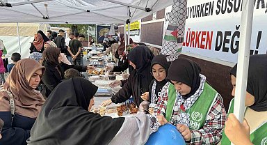 Tatvan'da Gazze'ye yararına hayır çarşısı açıldı