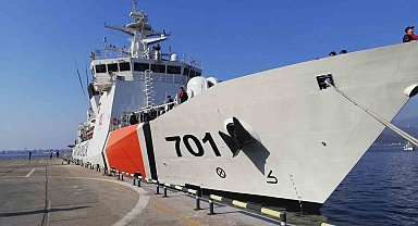 TCSG Dost Gemisi'nden İzmir Körfezi'nde nefes kesen arama kurtarma tatbikatı