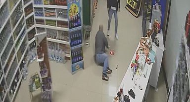 Tekel bayisindeki kavga ve silahlı saldırı kamerada