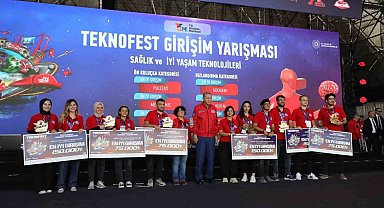 Teknofest'te en iyi ön kuluçka girişimci ödülü BUÜ'nün