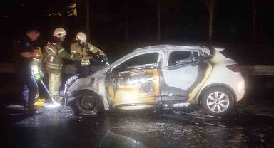 TEM'de seyir halindeki otomobil alev alev yandı