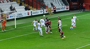 TFF 2. Lig: 24Erzincanspor: 2 - Sarıyer: 2